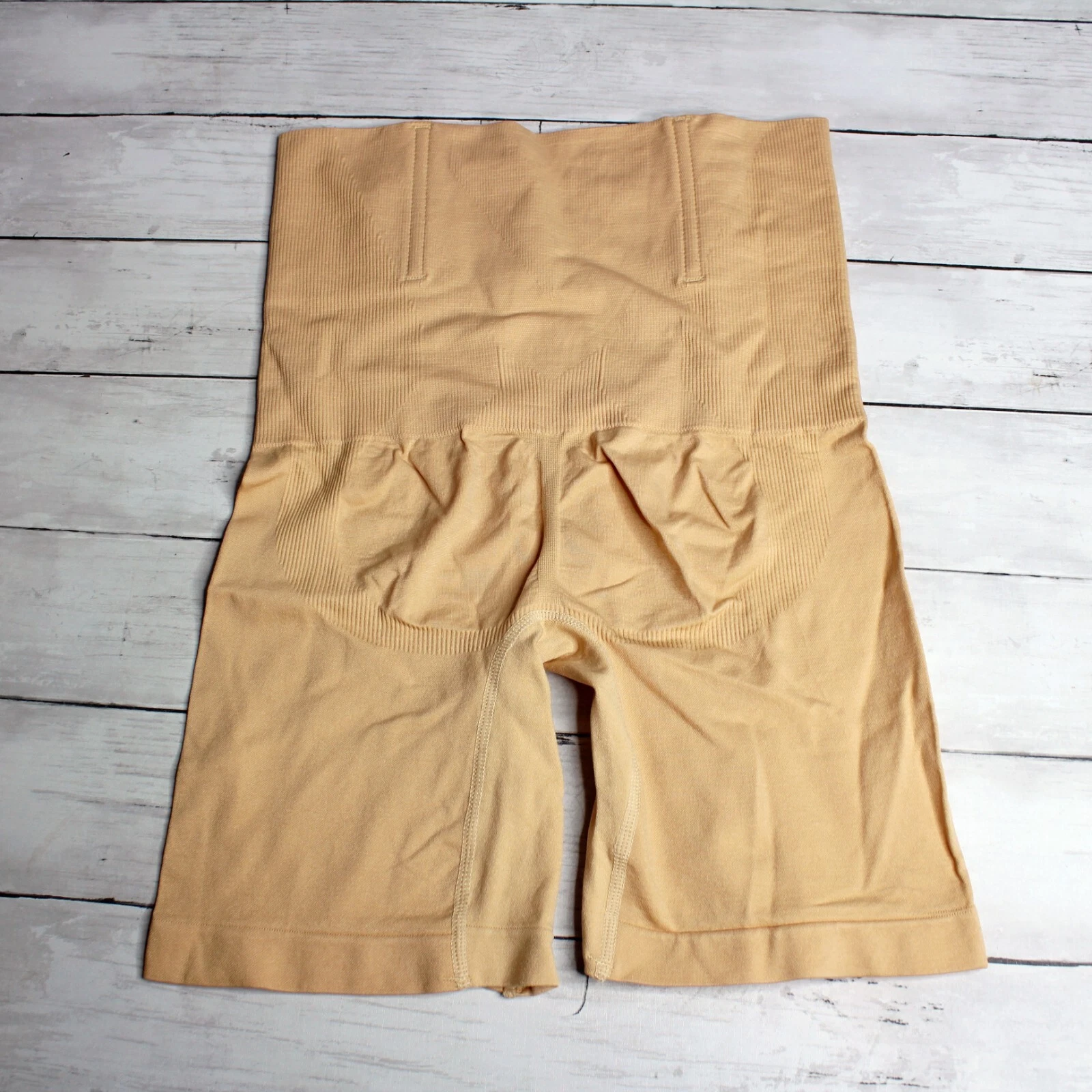 high-waist-seamless-shaping-shorts